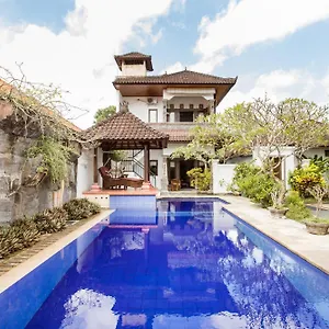 3* Guest house Rumah Akira